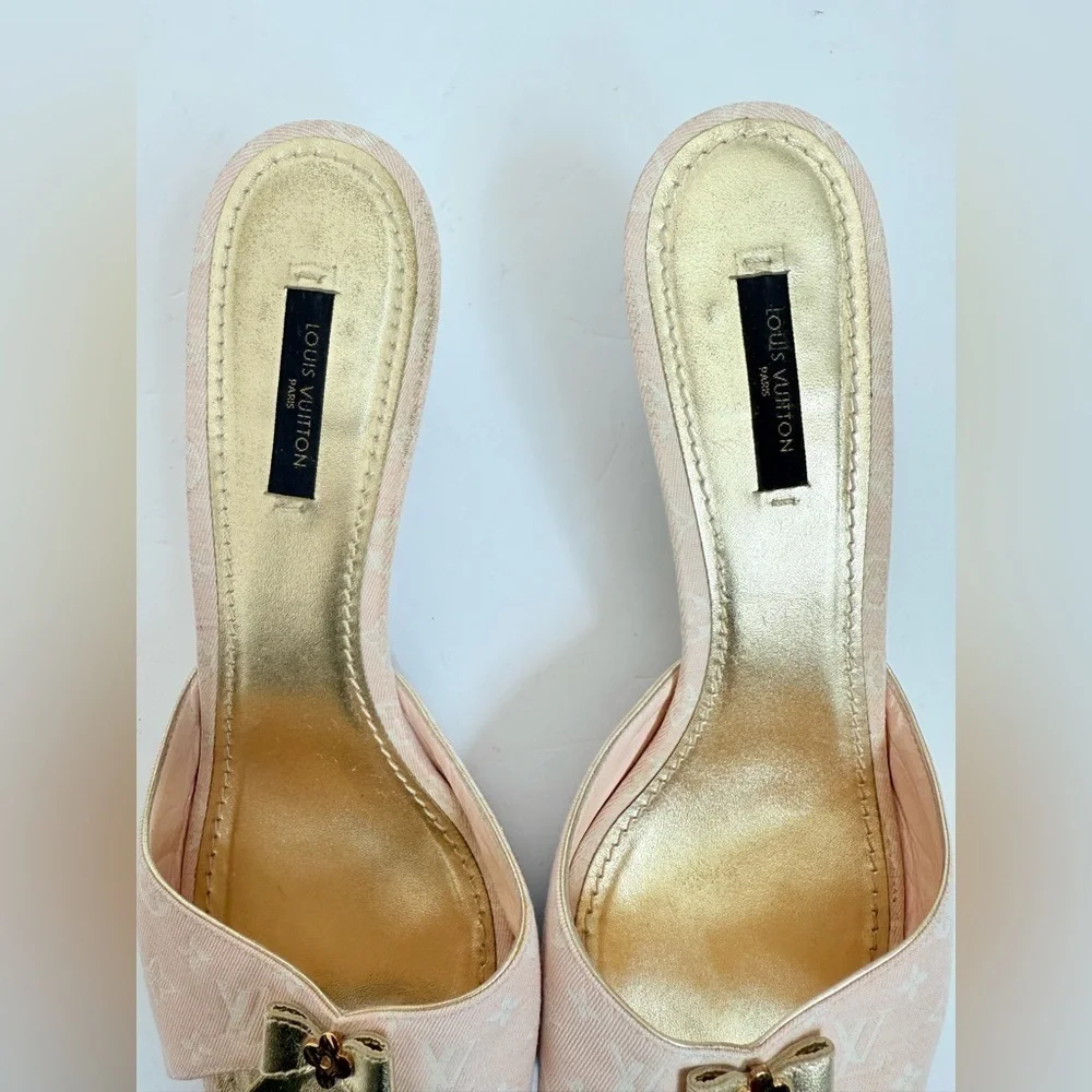 Louis Vuitton Vintage Leather Pink Gold Monogram Bowtie mid heel mules EU 40.5